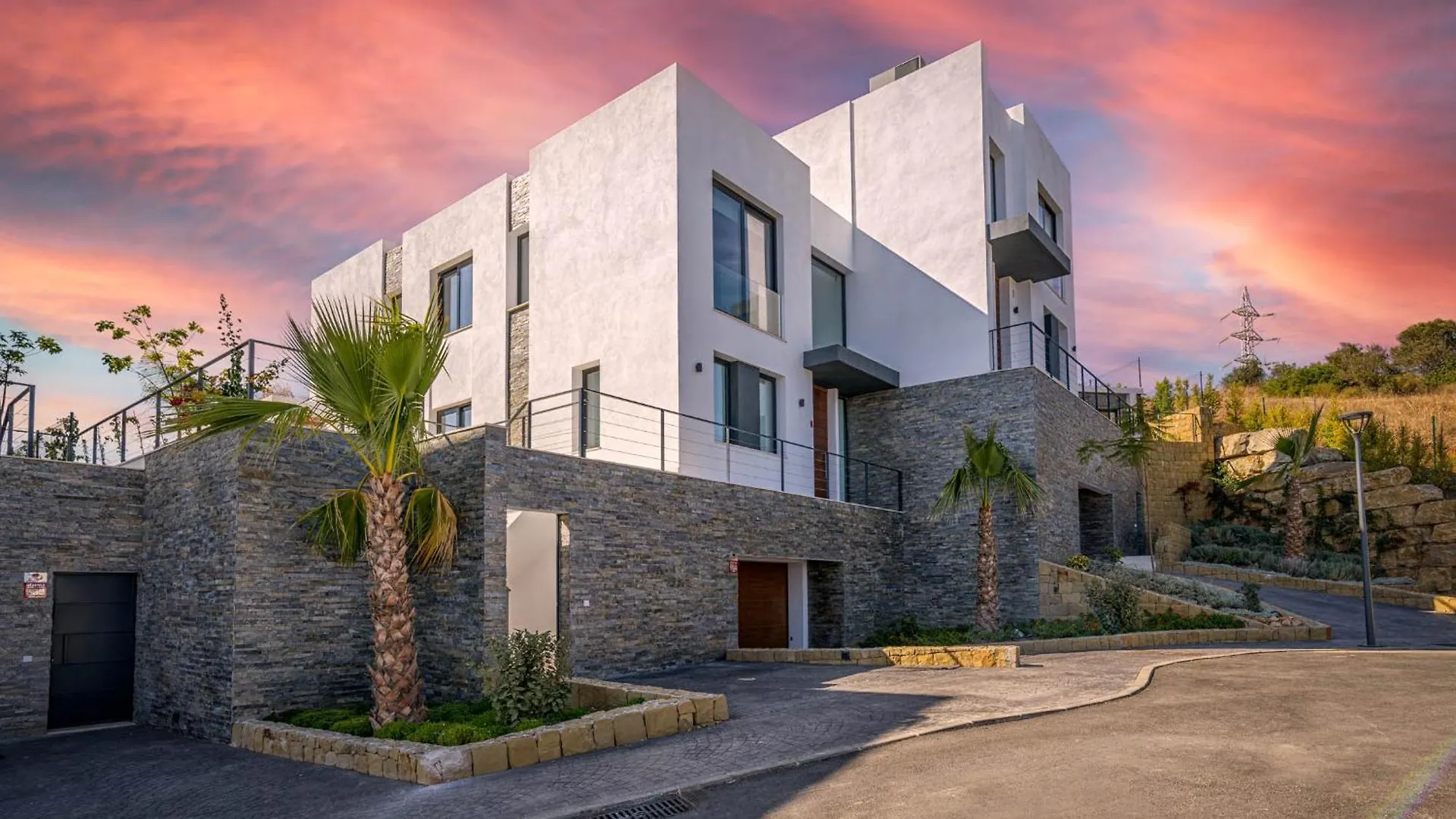 Modern Villa Cabopino Malaga Holiday home