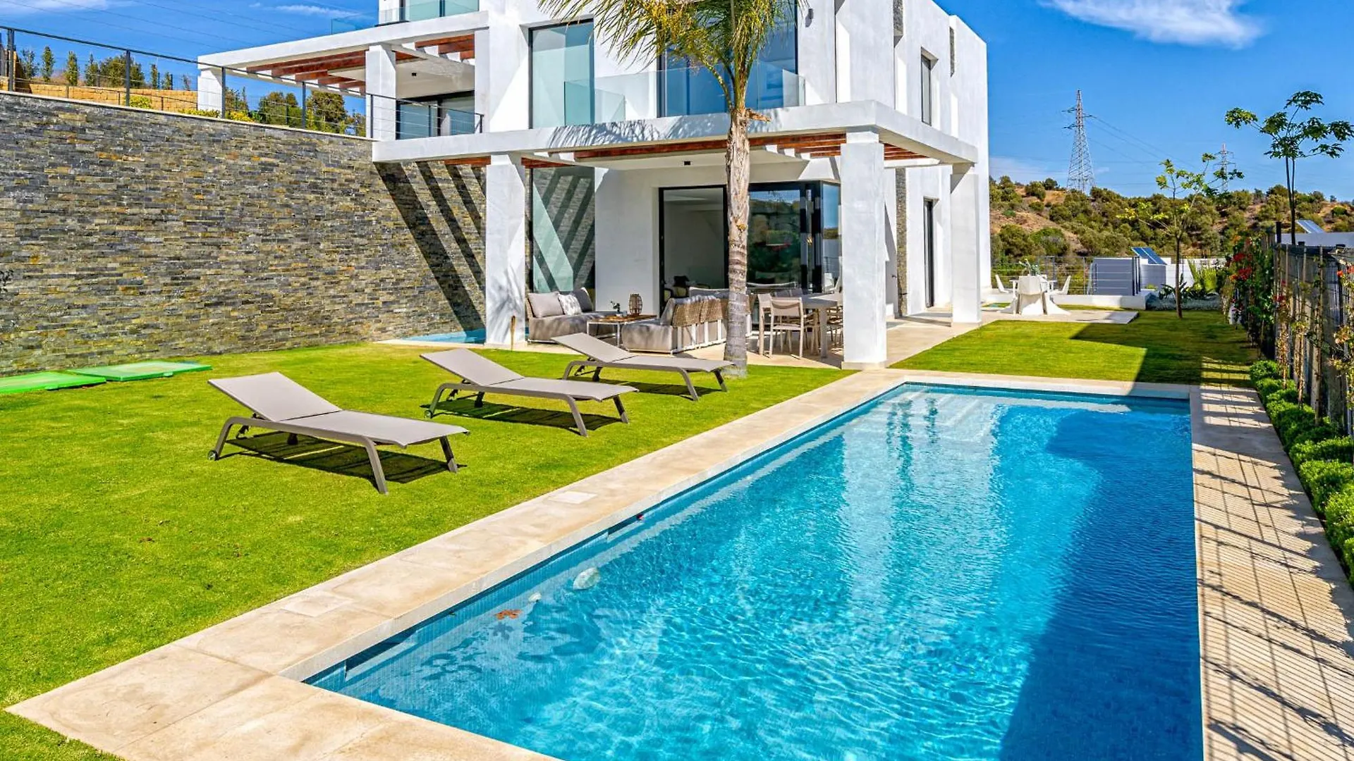 Modern Villa Cabopino Malaga Holiday home
